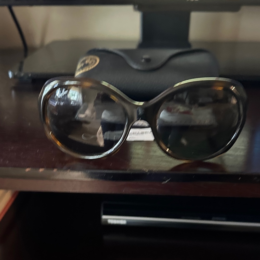 Stylish Black Sunglasses